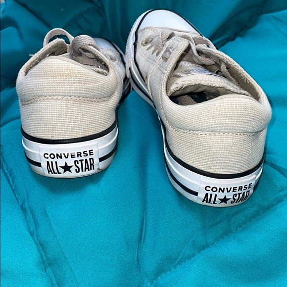 Converse Cream Canvas Sneakers (6.5) - Picture 5 of 9